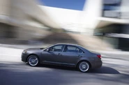 2011lincolnmkzhybrid004