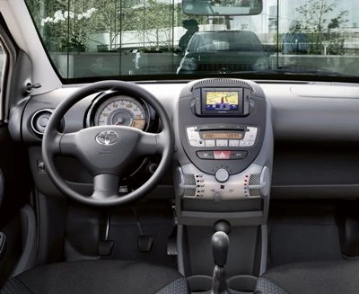 2011-Toyota-Aygo-1small