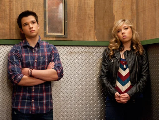http://images4.wikia.nocookie.net/__cb20110922163949/icarly/images/1/18/Ilove-you-5.jpg