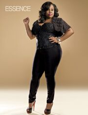Amber-Riley-Essence-Magazine-March-2011-2-570x748