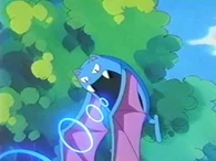 EP198 Golbat usando Supersónico