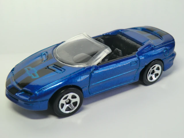 File:Camaro 95 CIMG1636.JPG