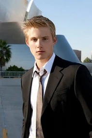 Alexander-Ludwig-alexander-ludwig-19203716-427-640