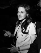 165px-Kristen-stewart-snow-white