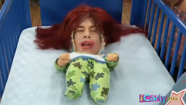 baby icarly