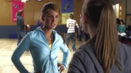 Shenae-on-Degrassi-7x01-shenae-grimes-8631074-624-352