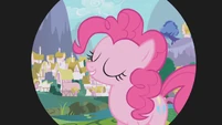 Pinkie Pie keeps talking S01E02