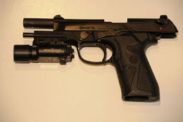 800px-Beretta90TWO