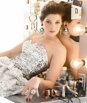 Ashley-greene-prom-princess-07