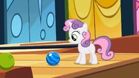 Sweetie Belle Bowling 1 S2E6