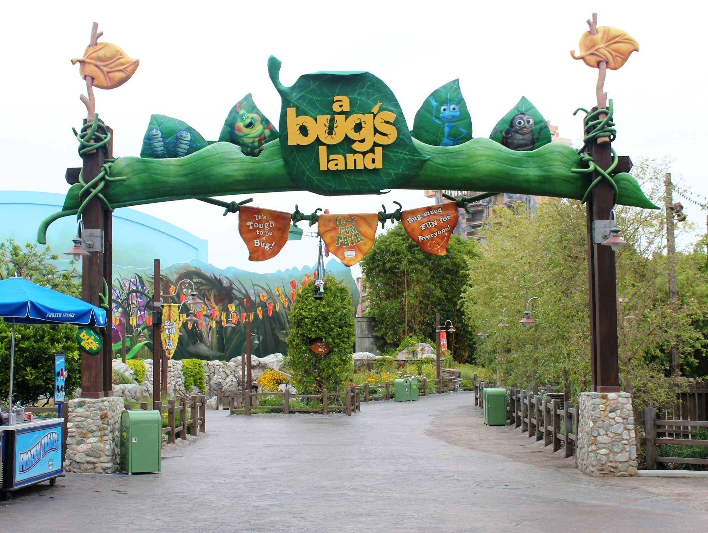 A_Bug%27s_Land_at_Disney_California_Adventure.jpg