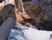 This is THE kiss!!!