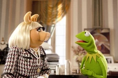 Themuppets2011still kerpiggy3