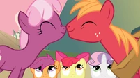 Nose rub S2E17