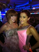 Bella-Thorne-Ariana-Grande