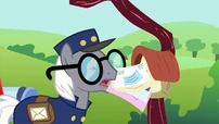 Wrong mailbox S02E19