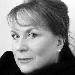 Pam Ferris