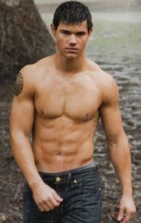 Taylor-Lautner-Shirtless-Twilight