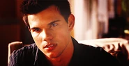 Tumblr m1tna6jV7A1qeo037o3 500