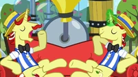 Flim Flam yawning S2E15
