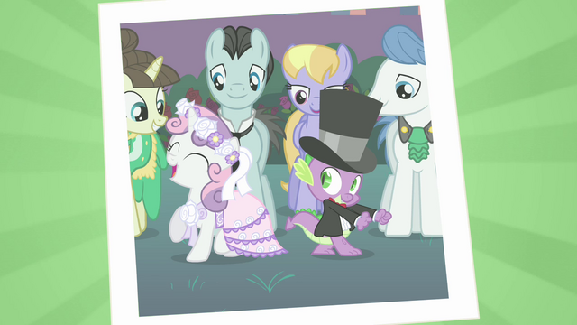 File:Sweetie Belle and Spike dancing S02E26.png