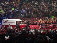 Raw 8-20-01 7