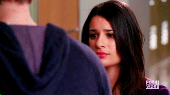 Finn-Rachel-GIF-glee-11497978-350-197.gif