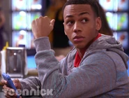 Degrassi-hollaback-girl-pt-2-pciture-8