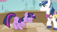Twilight I'll be honored S2E25