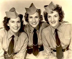 The-andrew-sisters-05