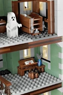 HH inside 10