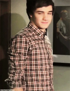 Leeyum6.gif