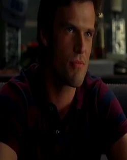 Turn Screencap 23 5x1 FRAT BOY