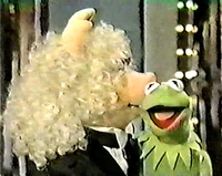 Kiss piggy kermit merv griffin