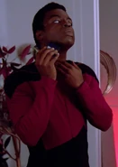 La Forge shaving
