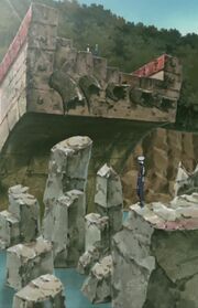 Puente Kannabi destruido