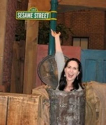 Oscar's trash can, Stephanie D'Abruzzo
