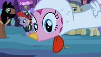 Pinkie Pie eating candies S02E04