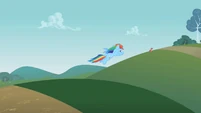 Rainbow Dash flying towards Scootaloo S2E08