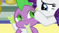Spike listening to Rarity S3E2