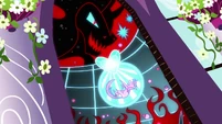 Illusion window S03E02