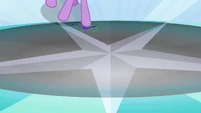 Twilight activates a trap S3E02