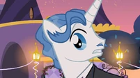 Fancypants smells cake frosting S02E09
