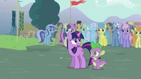 Twilight and Spike arrives S3E05