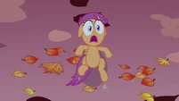 Scootaloo getting cornered S3E6