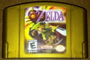 The Legend of Zelda - Majora's Mask Gold Holographic Cartridge
