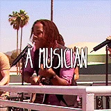 Tumblr mfh3qlRlPL1qka4t0o2 r1 250