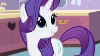 Rarity Applejack saved Spike S3E9