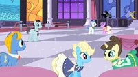 Grand Galloping Gala "shiny dancy floor" S01E26