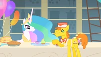 Mr. Cake apologizes S1E22